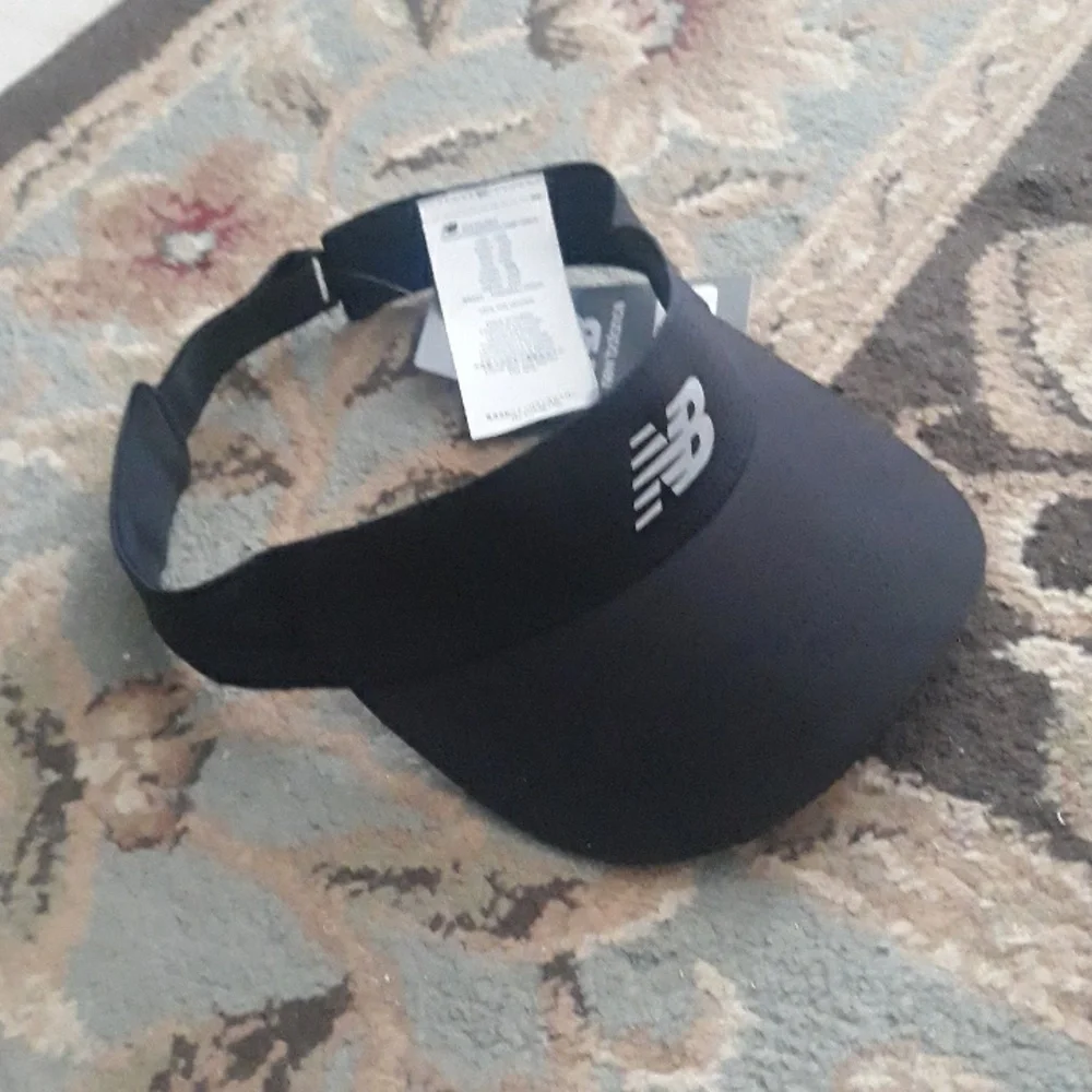 New Balance performance ladies visor